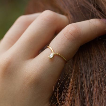 Anel-Primeiro-Anel-com-diamante-Gota