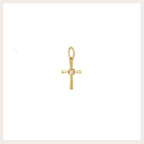 Pingente-Crucifixo-com-1-diamante Pingente-Crucifixo-com-1-diamante