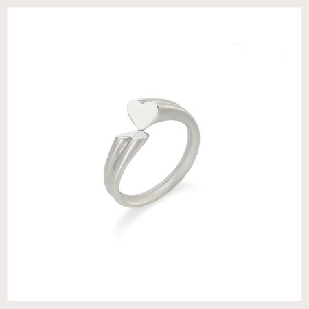 Anel-In-Love-site-still